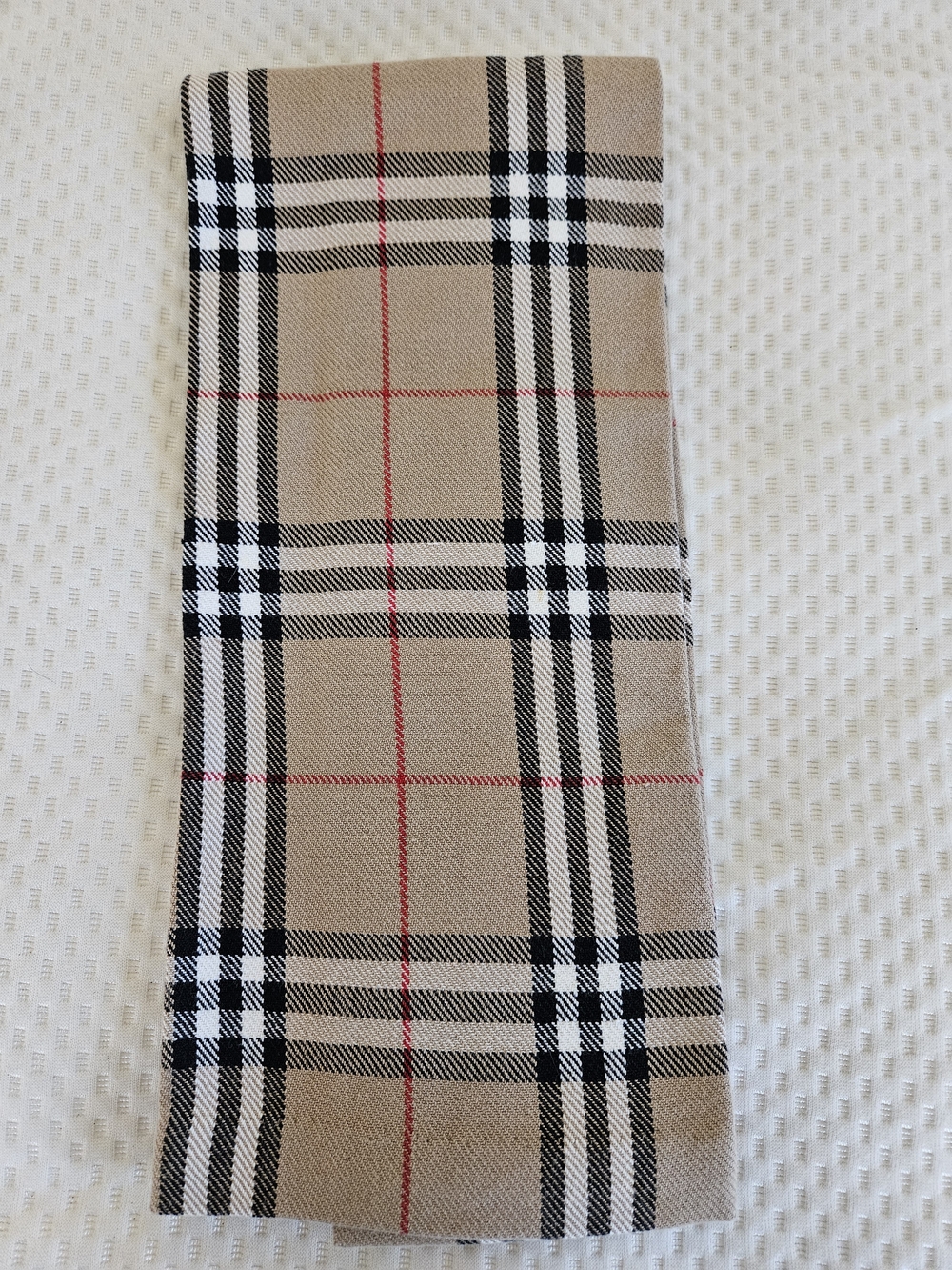 Classic Beige Plaid Burberry Design with Black and Red Accents Tea Hand Towel